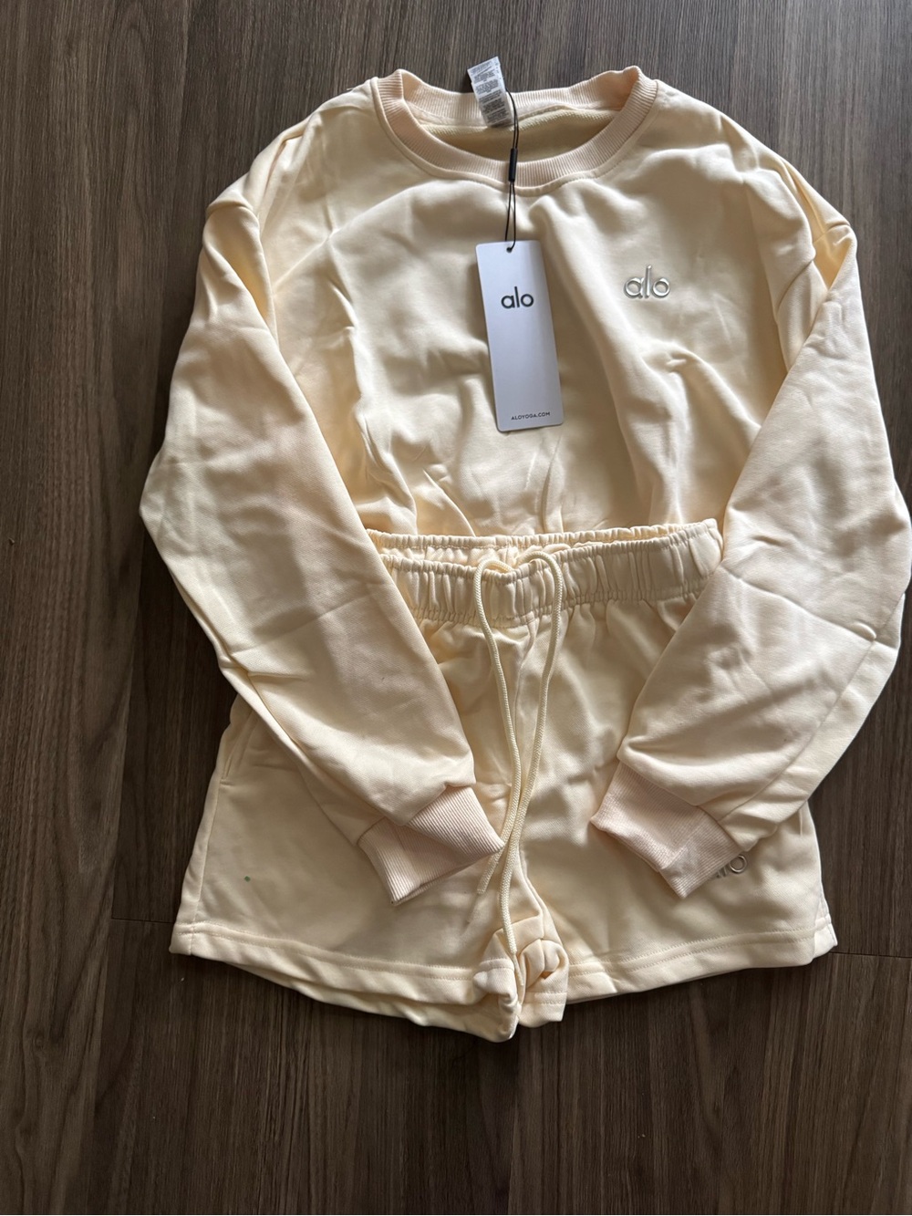 ALO Yoga Women’s Ivory Cropped Crewneck + Shorts Set